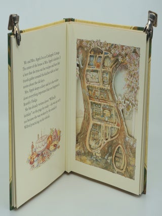 Item #9898 The World of Brambly Hedge. Jill BARKLEM